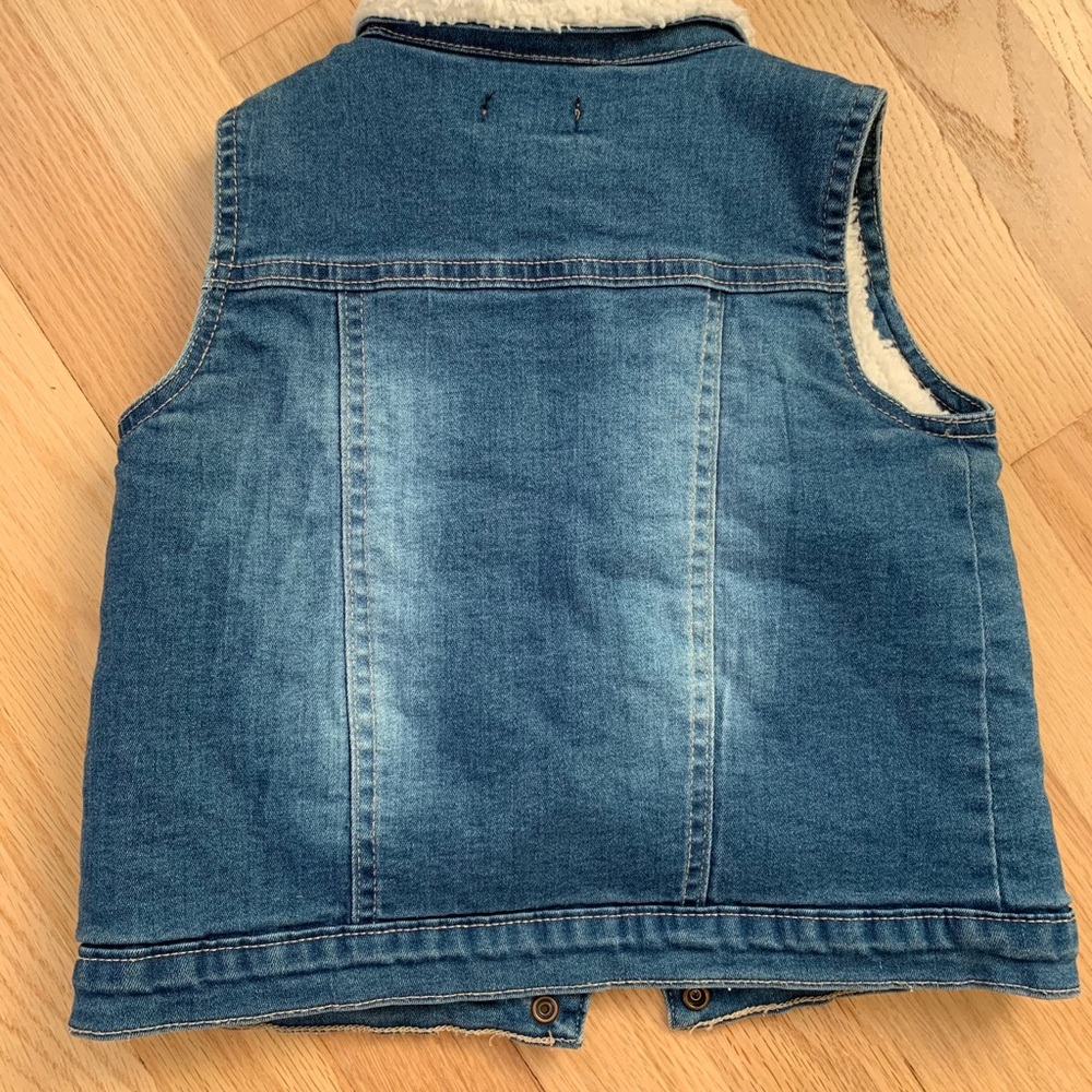 Warm vest - Picture 4 of 4